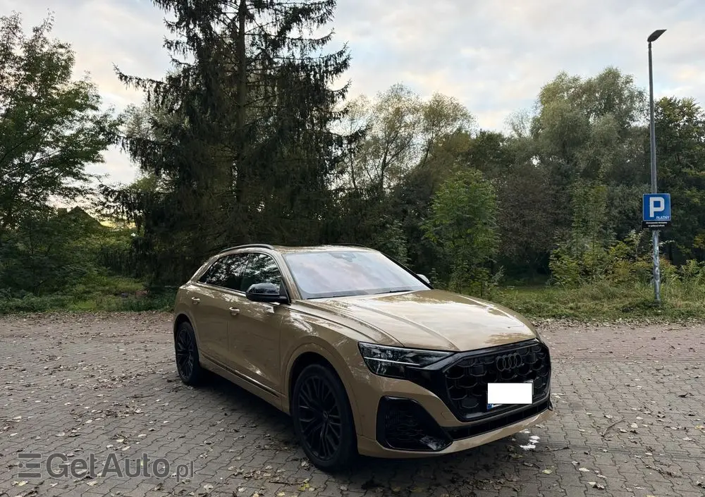 AUDI SQ8 
