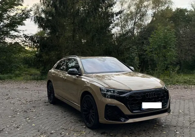 AUDI SQ8 