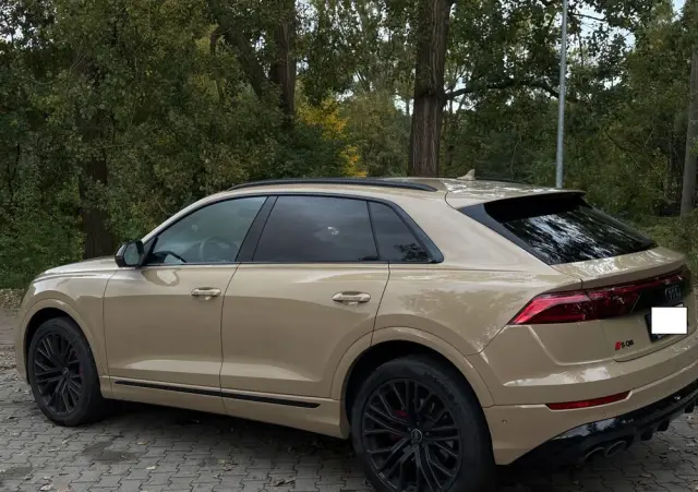 AUDI SQ8 