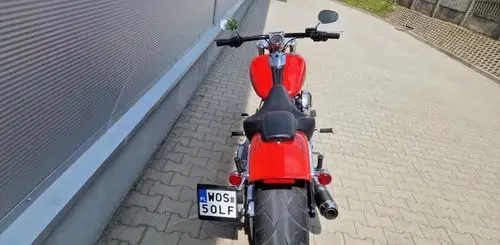 HARLEY-DAVIDSON FXSB Breakout 