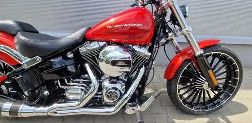 HARLEY-DAVIDSON FXSB Breakout 