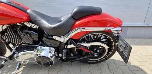 HARLEY-DAVIDSON FXSB Breakout 