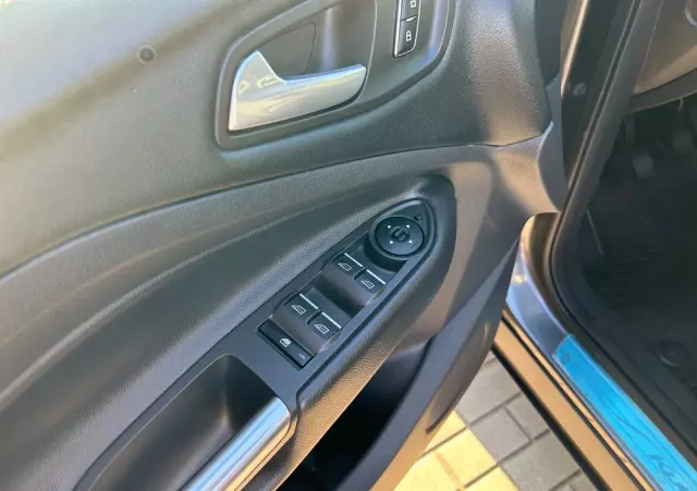 FORD Kuga 2.0 TDCi 2x4 Trend