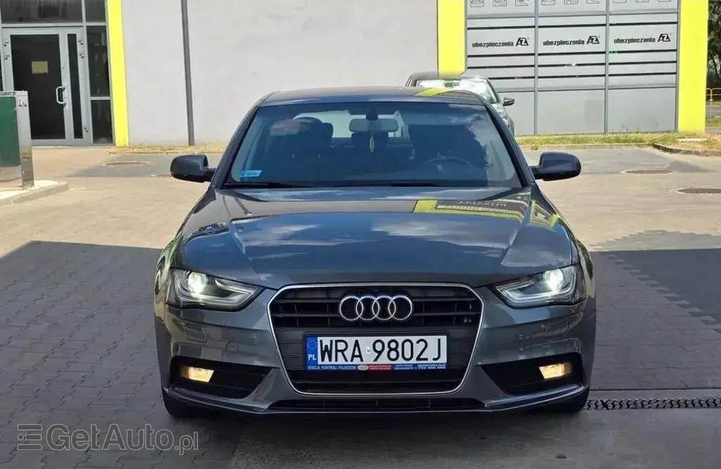 AUDI A4 