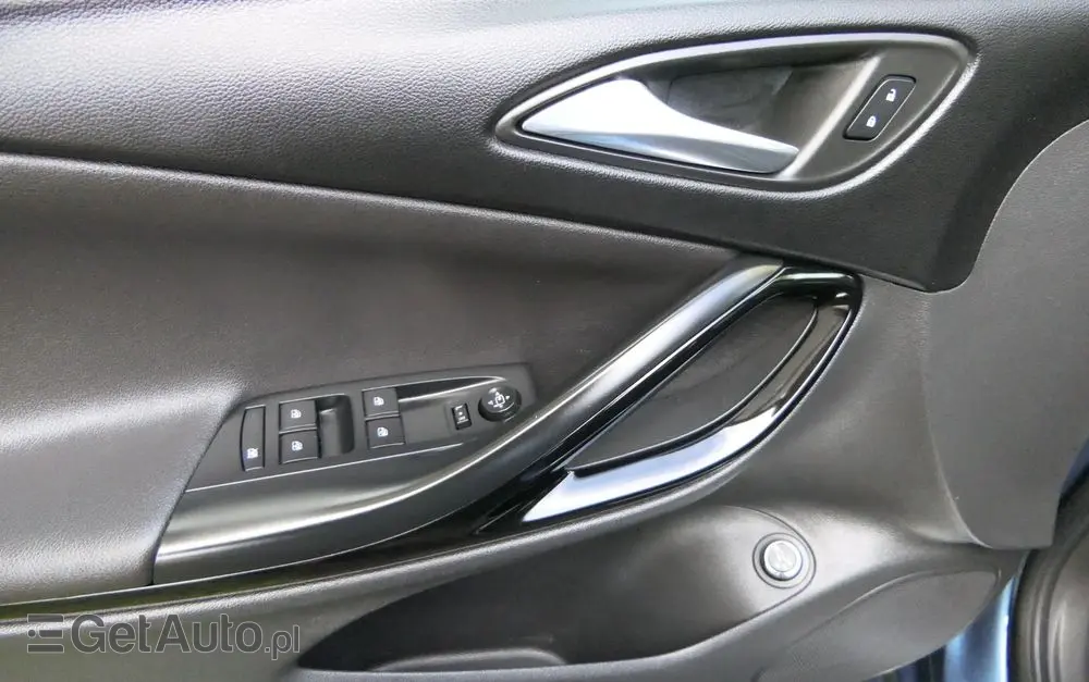 OPEL Astra 1.4 Turbo Innovation
