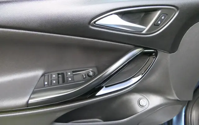 OPEL Astra 1.4 Turbo Innovation