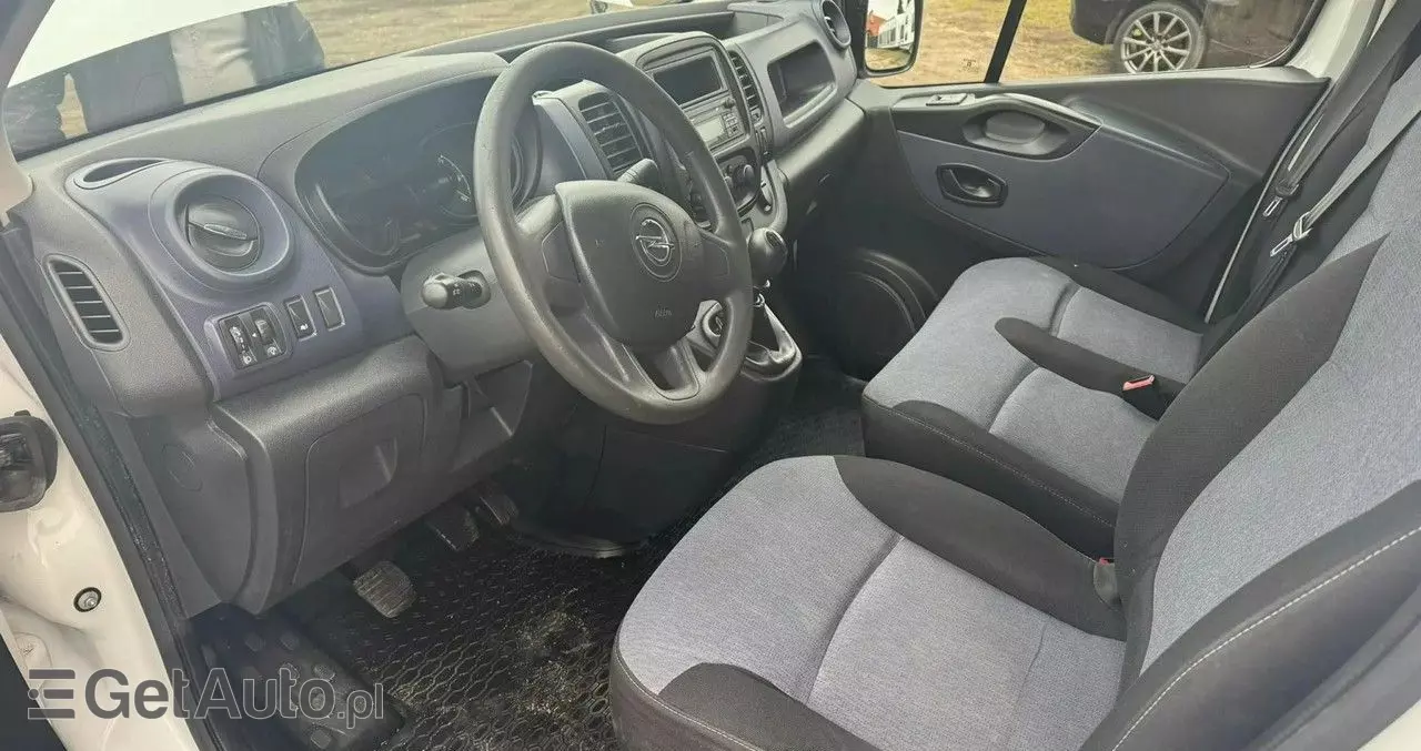 OPEL Vivaro 