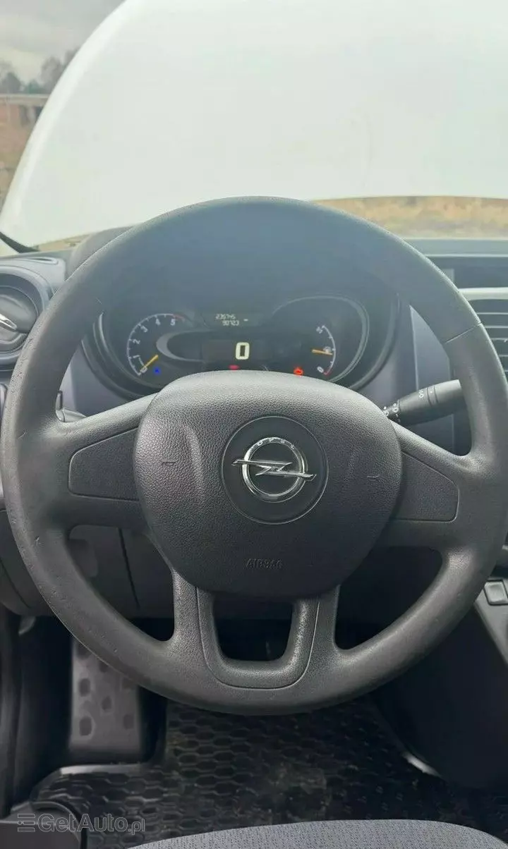 OPEL Vivaro 