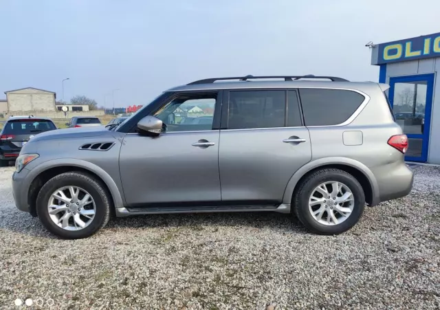 INFINITI QX80 