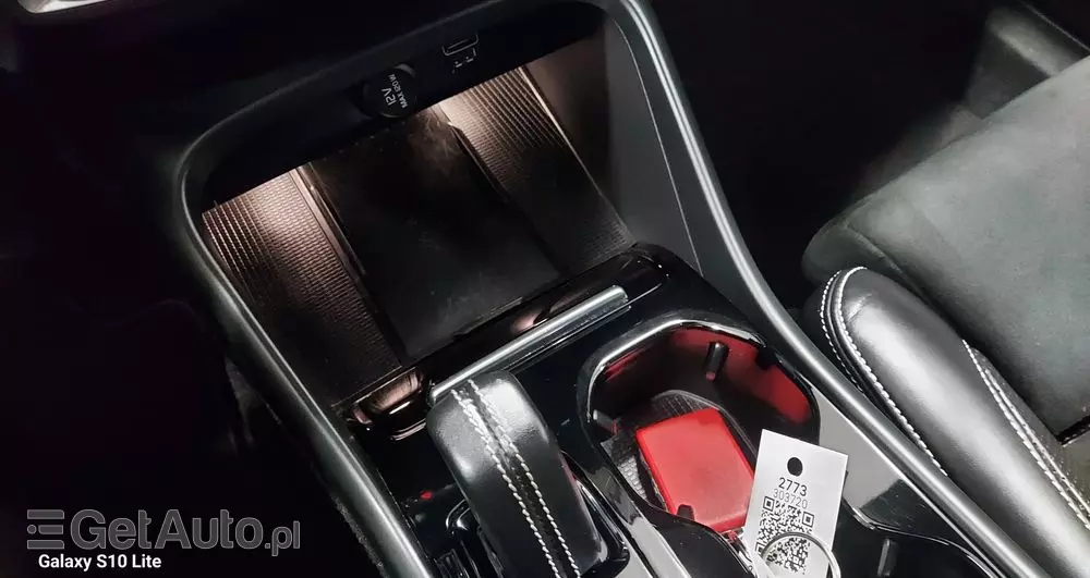 VOLVO XC 40 D3 R-Design