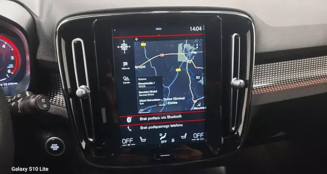 VOLVO XC 40 D3 R-Design