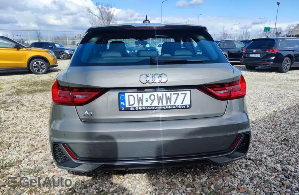 AUDI A1 