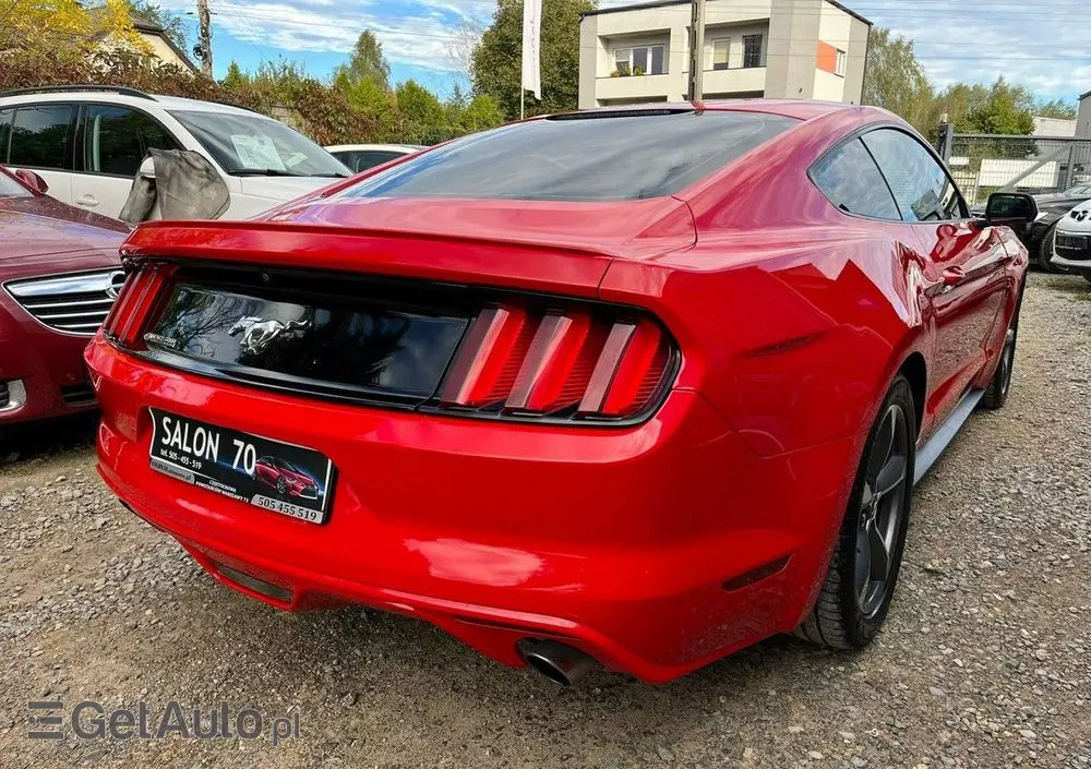 FORD Mustang 