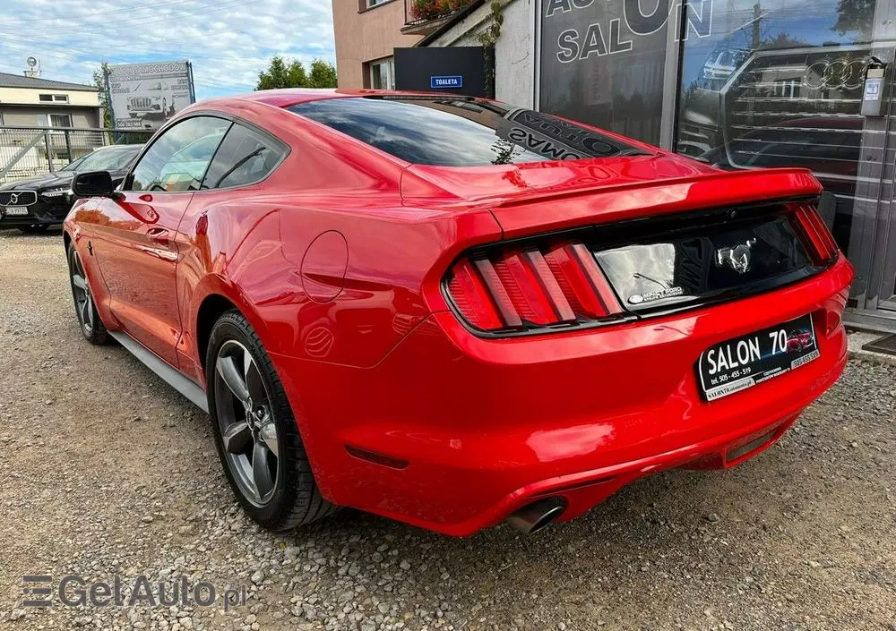 FORD Mustang 