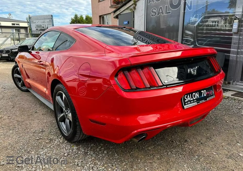 FORD Mustang 