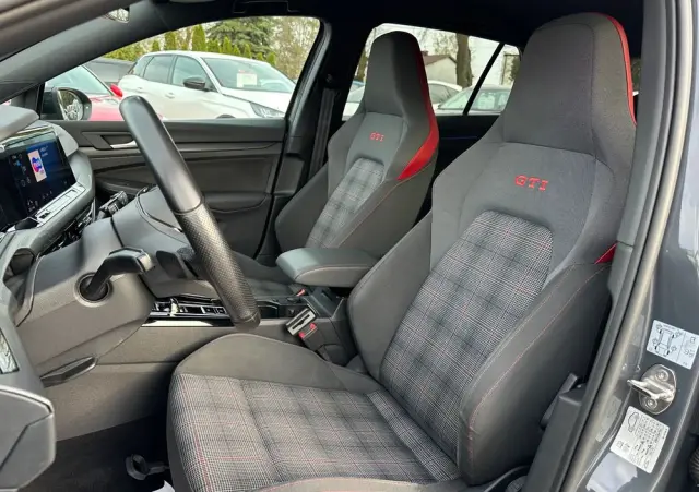 VOLKSWAGEN Golf 2.0 TSI GTI DSG