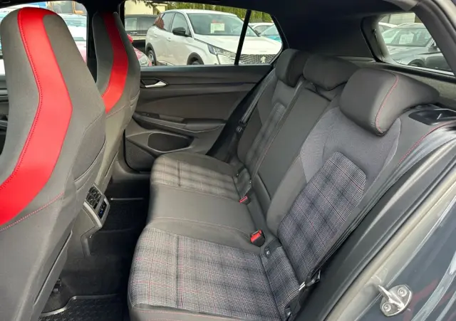 VOLKSWAGEN Golf 2.0 TSI GTI DSG