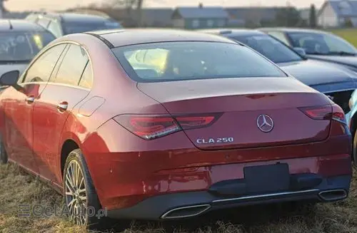 MERCEDES-BENZ CLA 