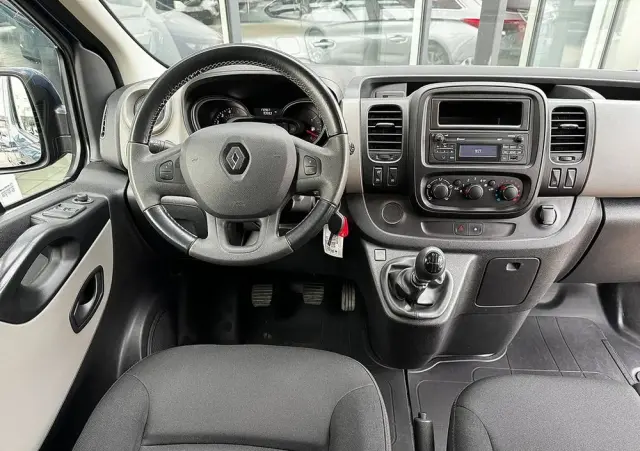 RENAULT Trafic L2H1 2,9t Business