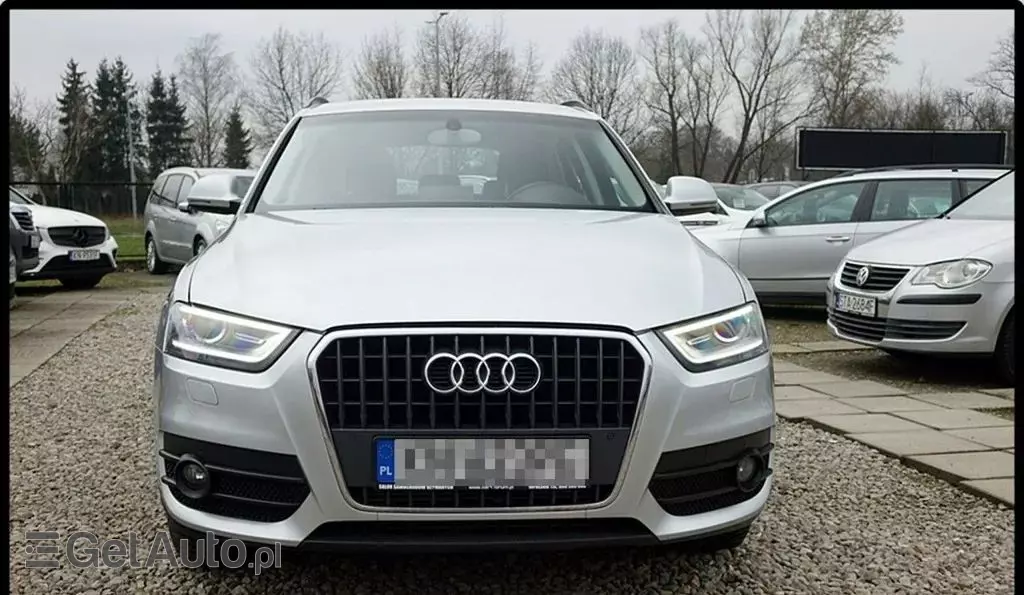 AUDI Q3 