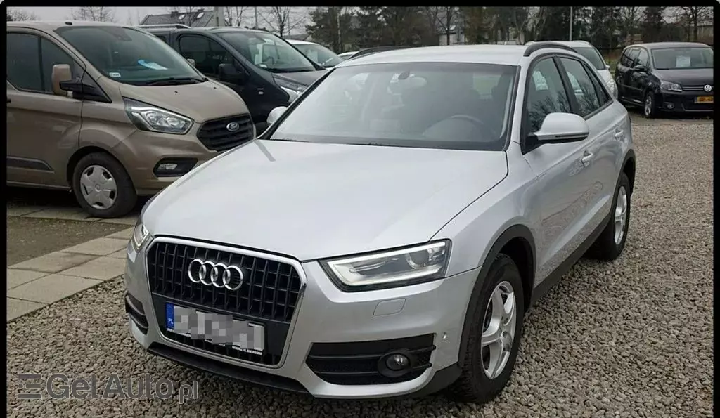 AUDI Q3 