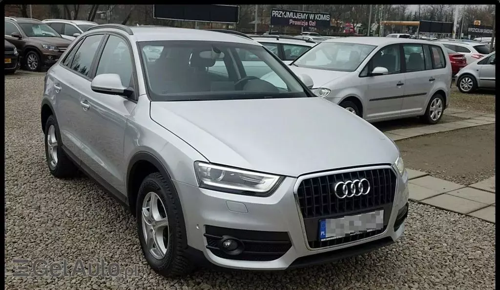 AUDI Q3 