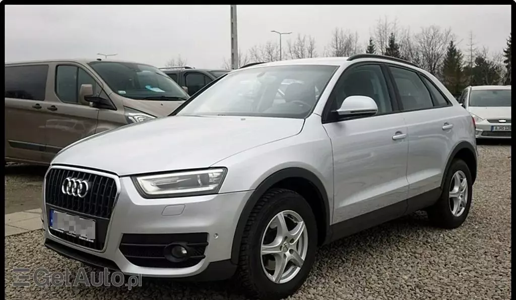 AUDI Q3 