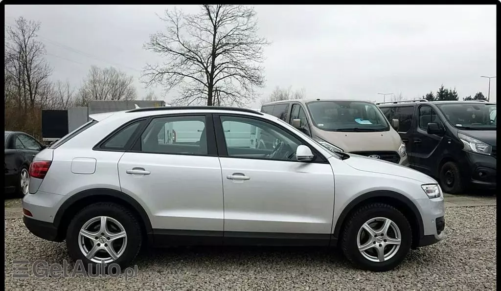 AUDI Q3 