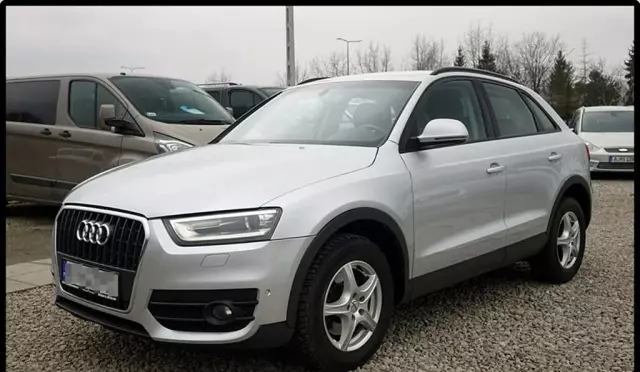 AUDI Q3 