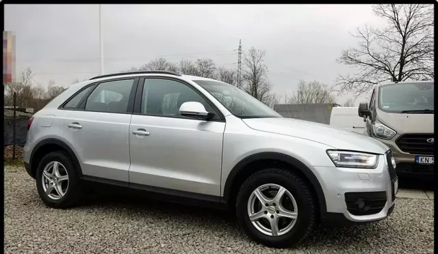AUDI Q3 