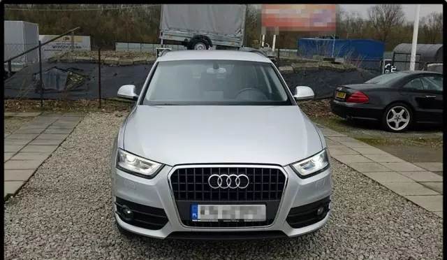 AUDI Q3 