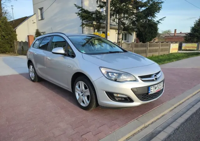 OPEL Astra 1.6 Selection