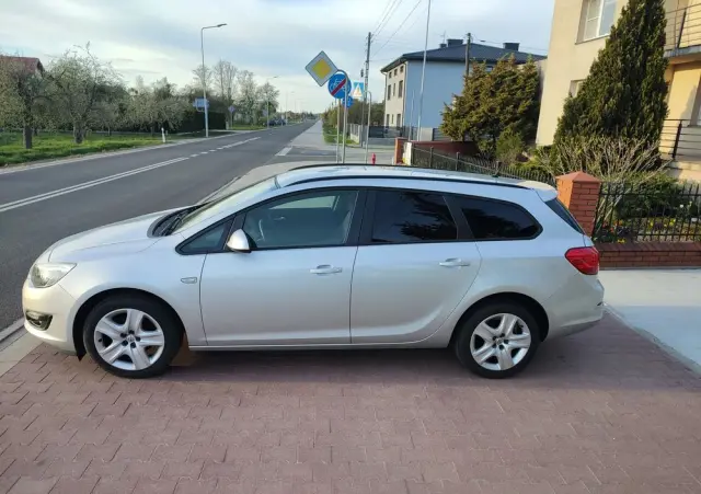OPEL Astra 1.6 Selection