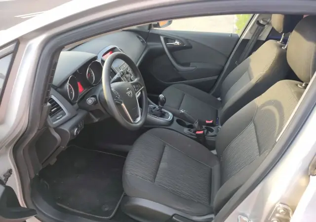 OPEL Astra 1.6 Selection