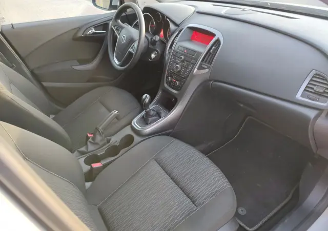 OPEL Astra 1.6 Selection