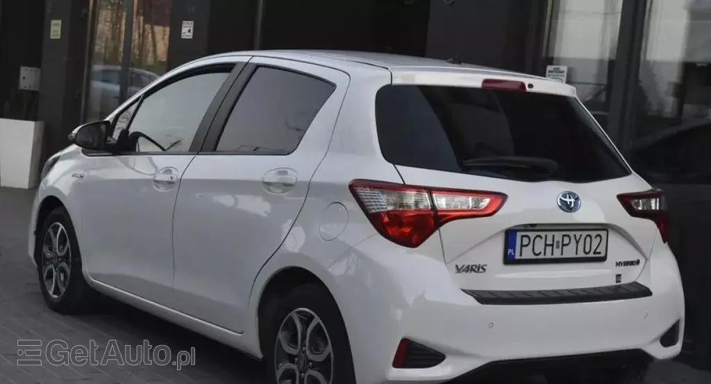 TOYOTA Yaris 