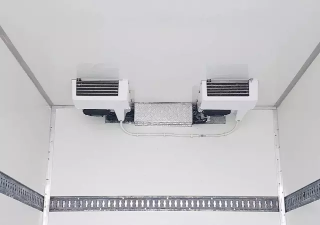 MERCEDES-BENZ Sprinter CHŁODNIA IZOTERMA 8EP AGREGAT ZANOTTI 4,22x2,15x2,30 KLIMA 314 CDI 