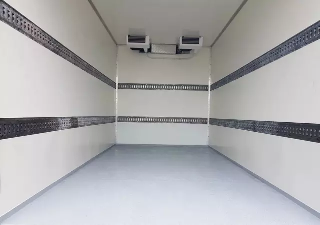 MERCEDES-BENZ Sprinter CHŁODNIA IZOTERMA 8EP AGREGAT ZANOTTI 4,22x2,15x2,30 KLIMA 314 CDI 