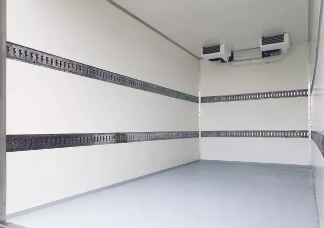 MERCEDES-BENZ Sprinter CHŁODNIA IZOTERMA 8EP AGREGAT ZANOTTI 4,22x2,15x2,30 KLIMA 314 CDI 