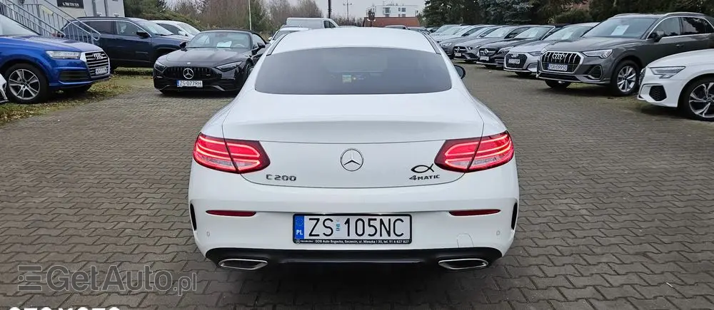 MERCEDES-BENZ Klasa C 200 4Matic 9G-TRONIC AMG Line