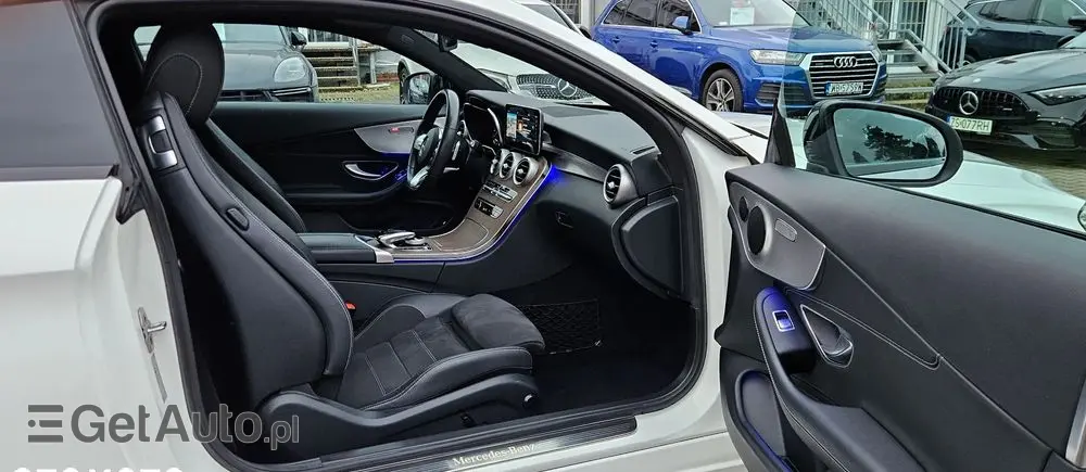 MERCEDES-BENZ Klasa C 200 4Matic 9G-TRONIC AMG Line