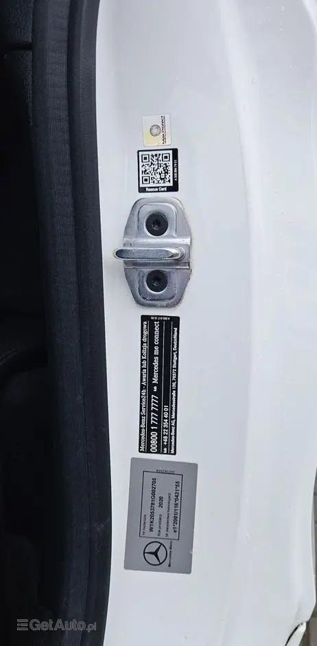 MERCEDES-BENZ Klasa C 200 4Matic 9G-TRONIC AMG Line