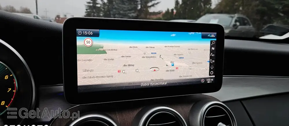 MERCEDES-BENZ Klasa C 200 4Matic 9G-TRONIC AMG Line