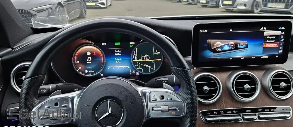 MERCEDES-BENZ Klasa C 200 4Matic 9G-TRONIC AMG Line