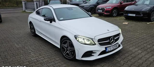 MERCEDES-BENZ Klasa C 200 4Matic 9G-TRONIC AMG Line