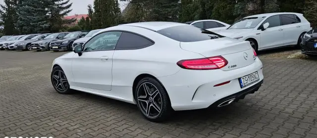 MERCEDES-BENZ Klasa C 200 4Matic 9G-TRONIC AMG Line