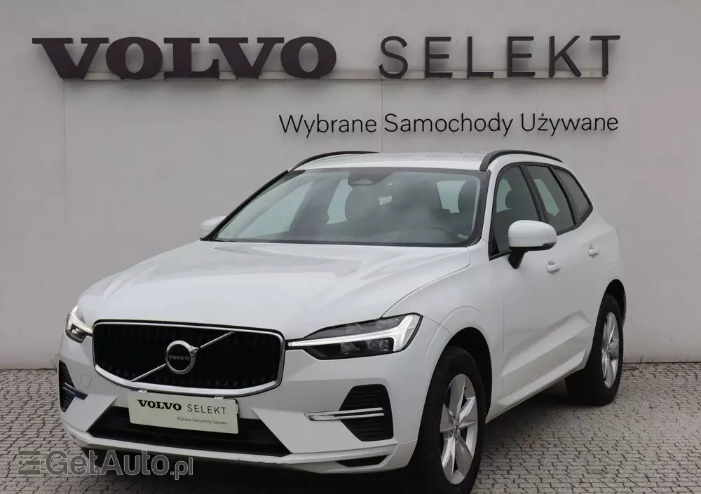 VOLVO XC 60 B4 B Momentum