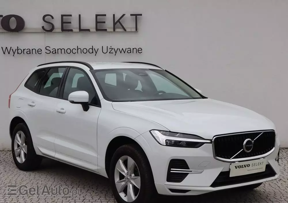 VOLVO XC 60 B4 B Momentum