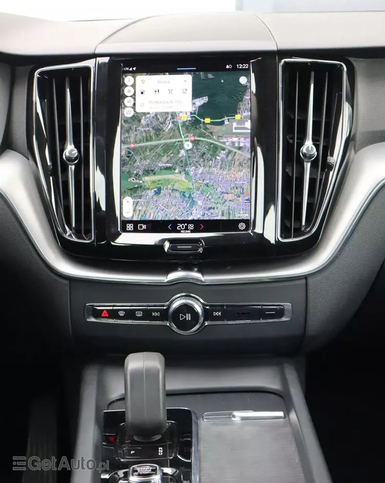 VOLVO XC 60 B4 B Momentum