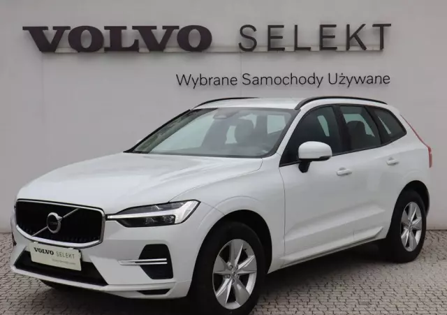 VOLVO XC 60 B4 B Momentum